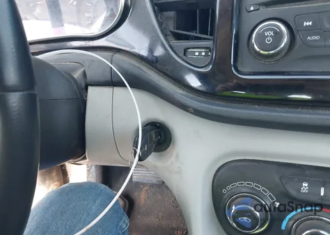 2013 Dodge Dart Sxt z USA, uszkodzony, nr VIN 1C3CDFBH2DD133658